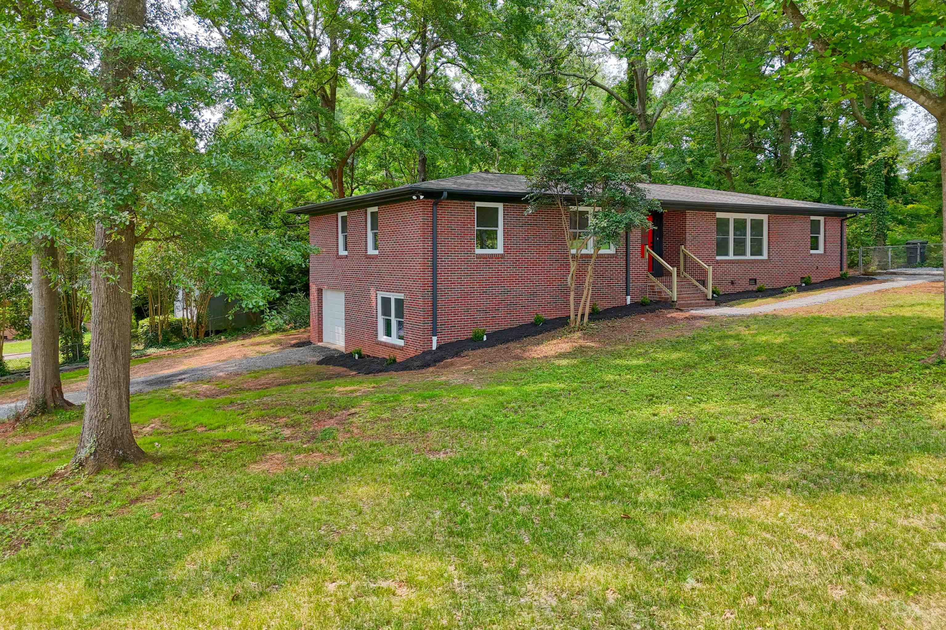 122 Bedford Rd Road, Spartanburg, South Carolina image 2