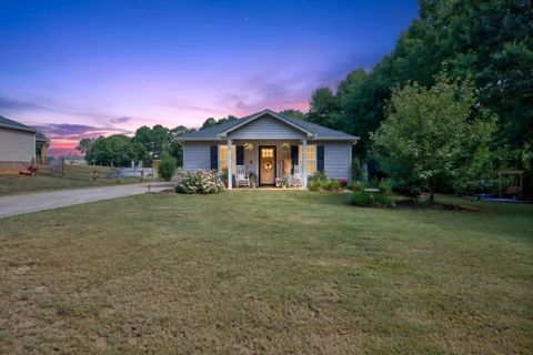 Homes For Sale - 329 Scruggs Trail<br/> Gaffney, SC 29341