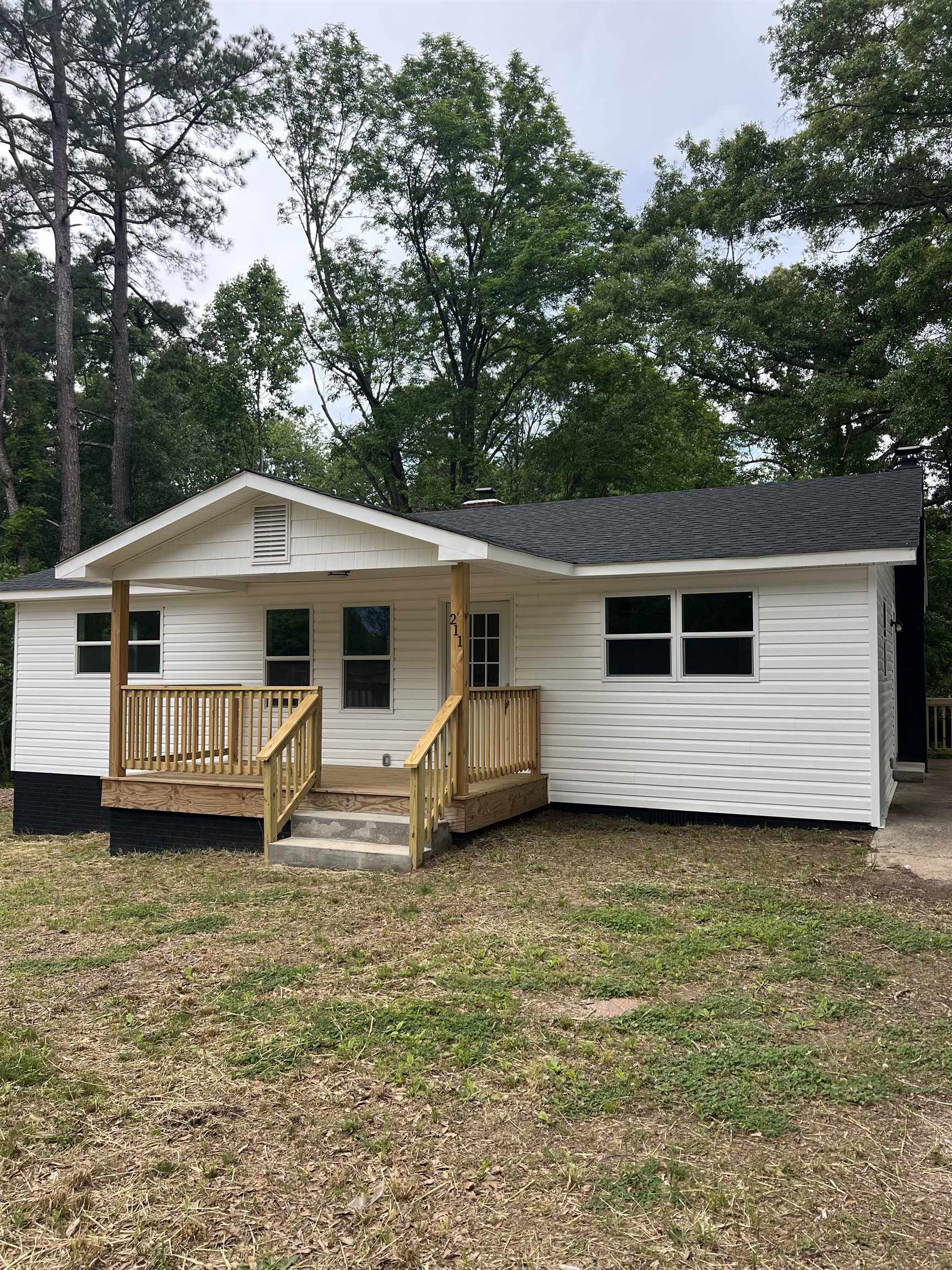 211 Rhode Island Circle, Chesnee, South Carolina image 2