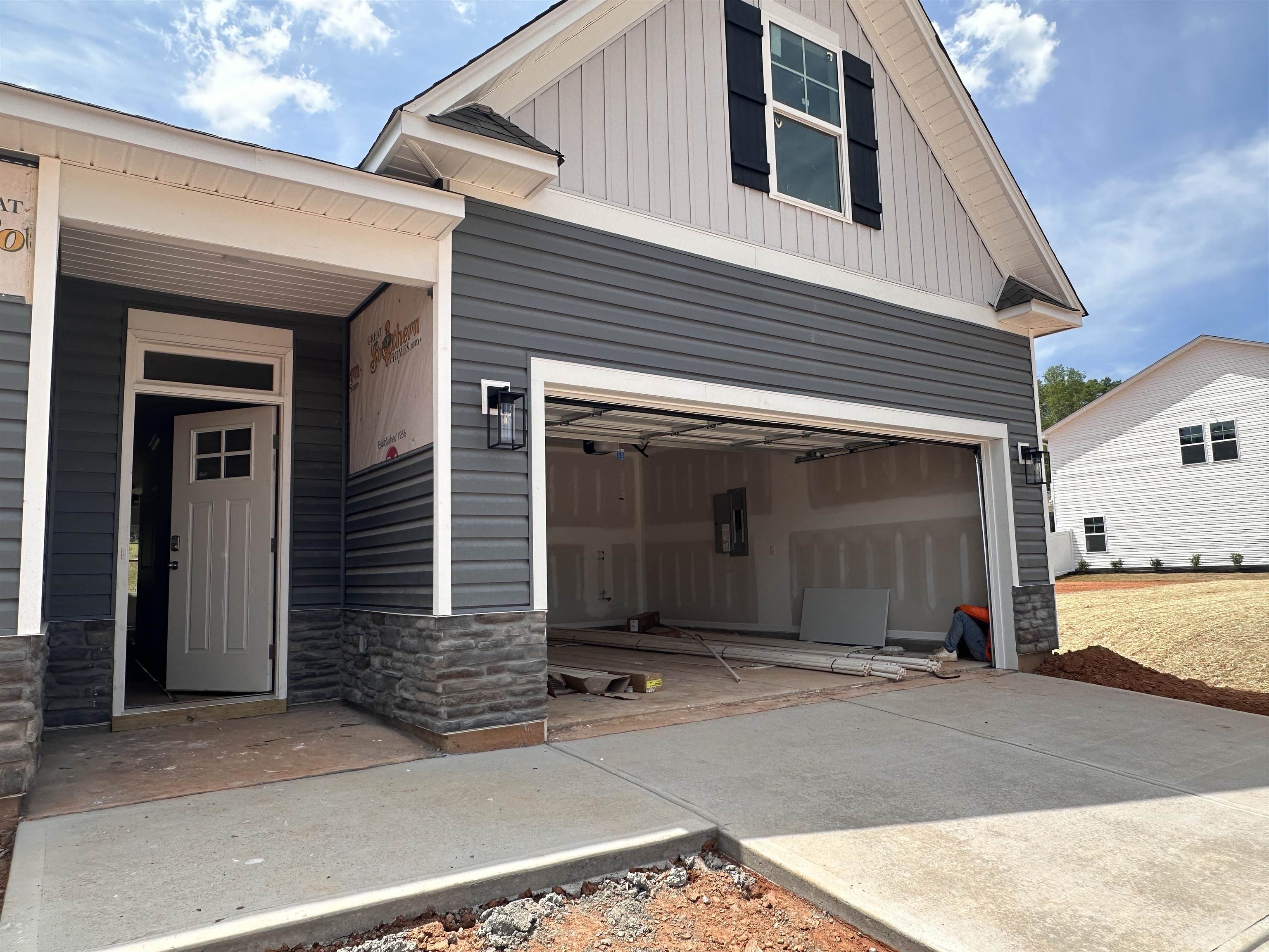 136 Hunters Ridge Drive, Boiling Springs, South Carolina image 2