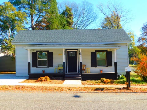 Homes For Sale - 103 Walnut Street St<br/> Gaffney, SC 29340