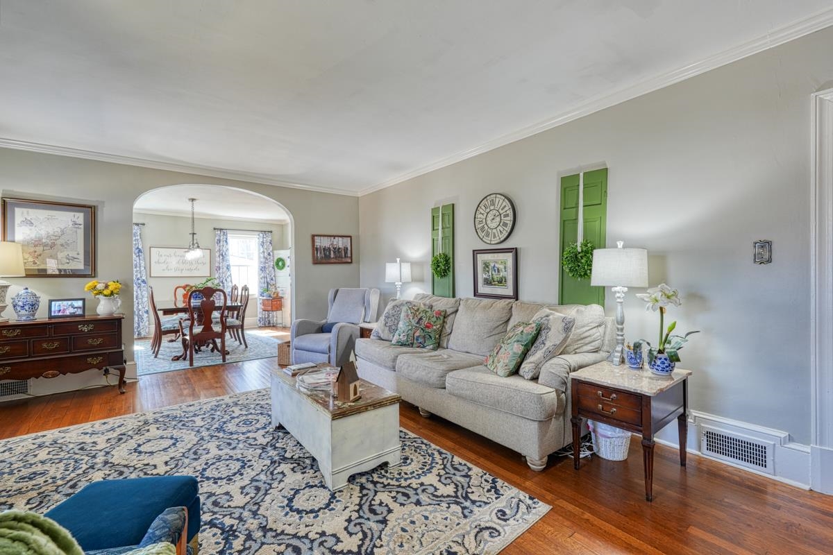 250 W Park Drive, Spartanburg, South Carolina image 6