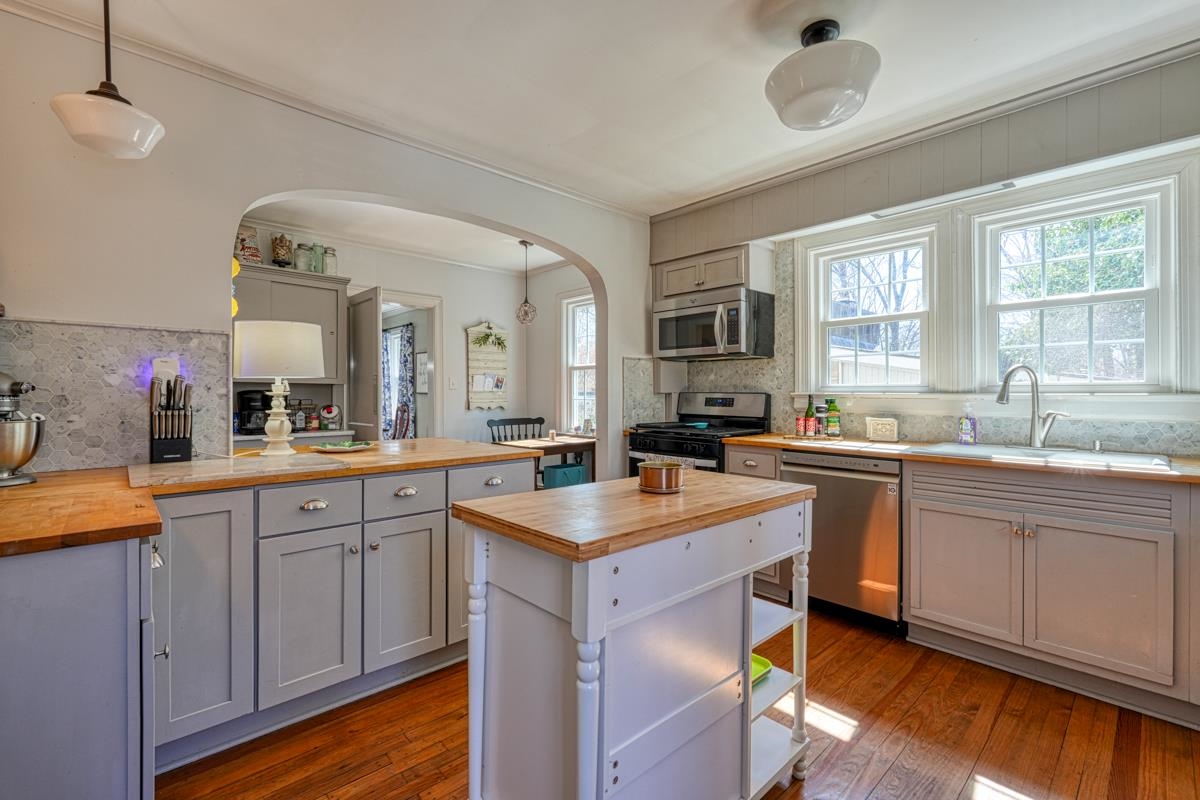 250 W Park Drive, Spartanburg, South Carolina image 11