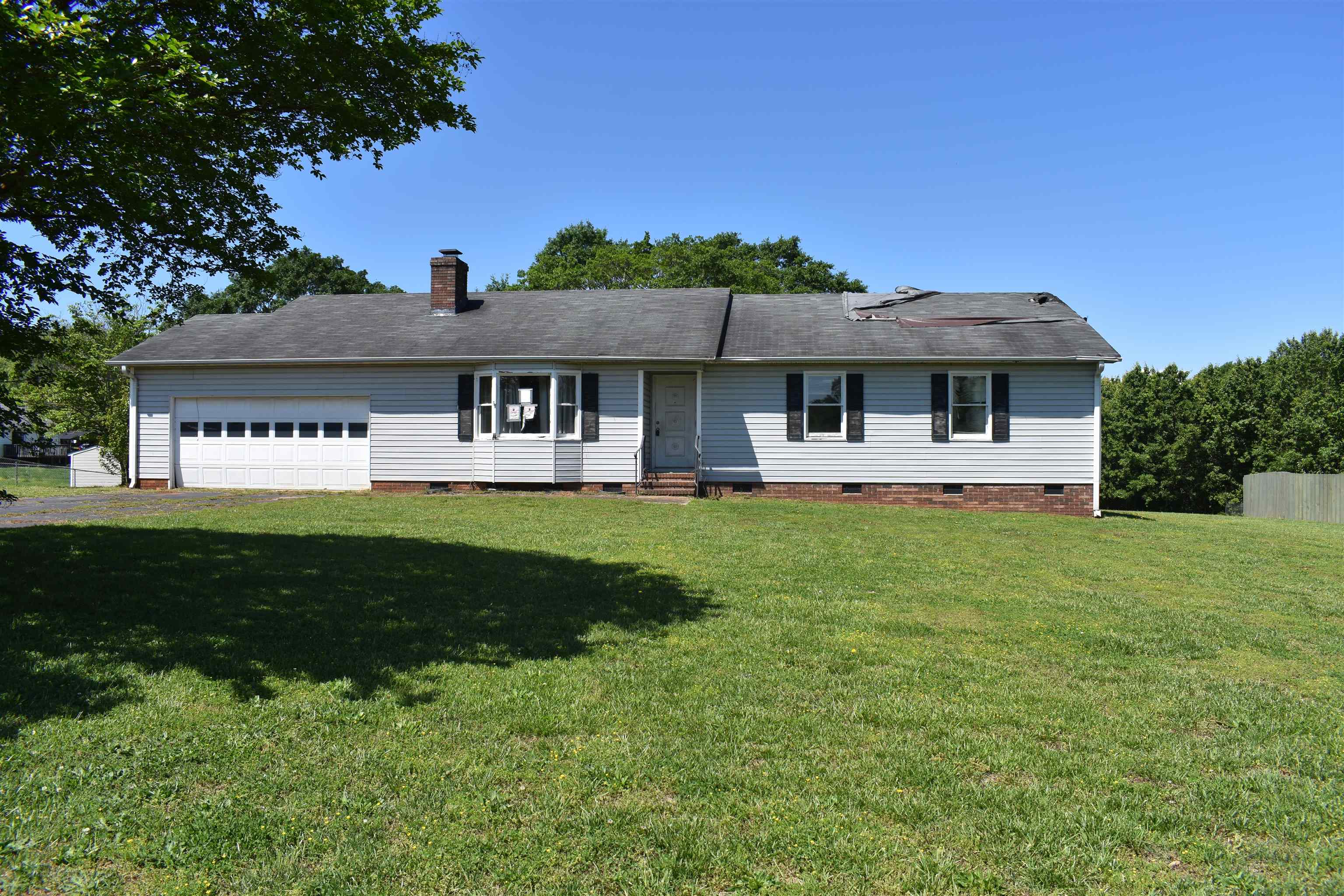 305 Palmer Court, Inman, South Carolina image 1