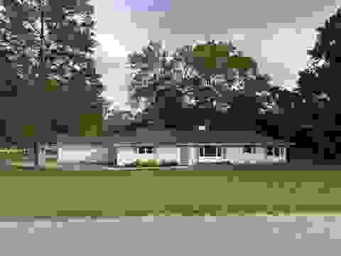 Homes For Sale - 3055 Huntington Drive<br/> Spartanburg, SC 29302