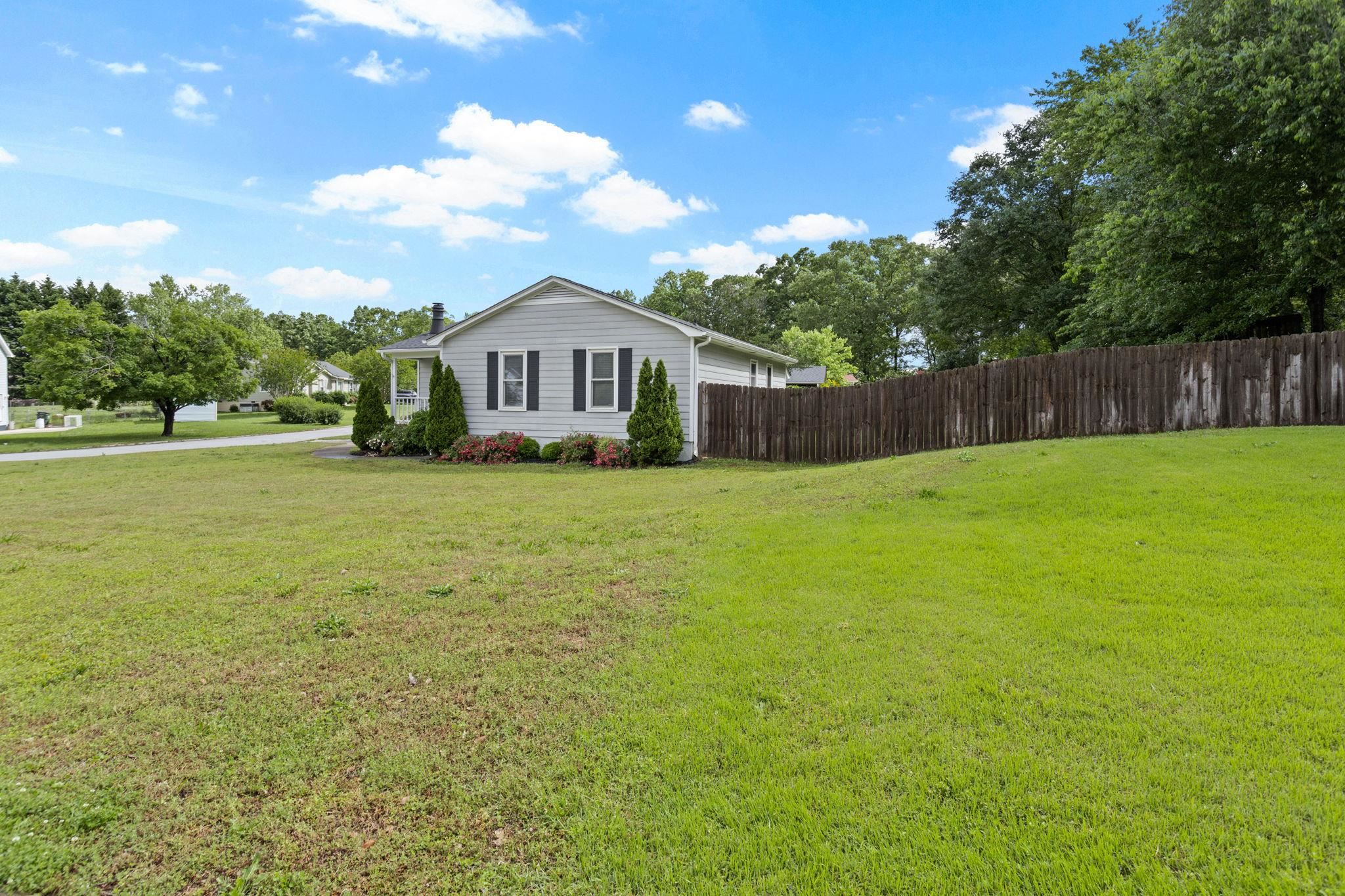 10 Meadowview Drive, Taylors, South Carolina image 4