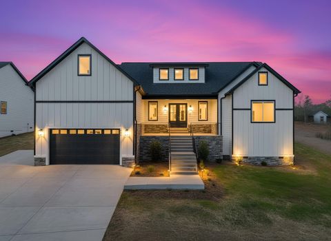 Homes For Sale - 651 Narrow Circle<br/> Spartanburg County, Inman, SC 29349