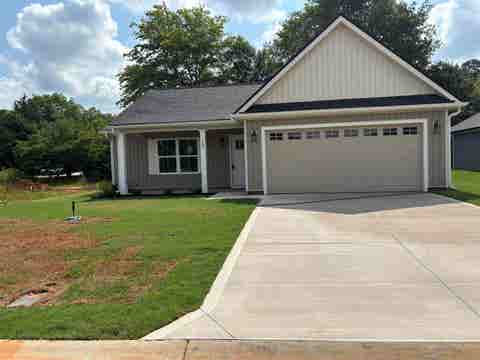 Homes For Sale - 105 Addison Creek Lane<br/> Chesnee, SC 29323