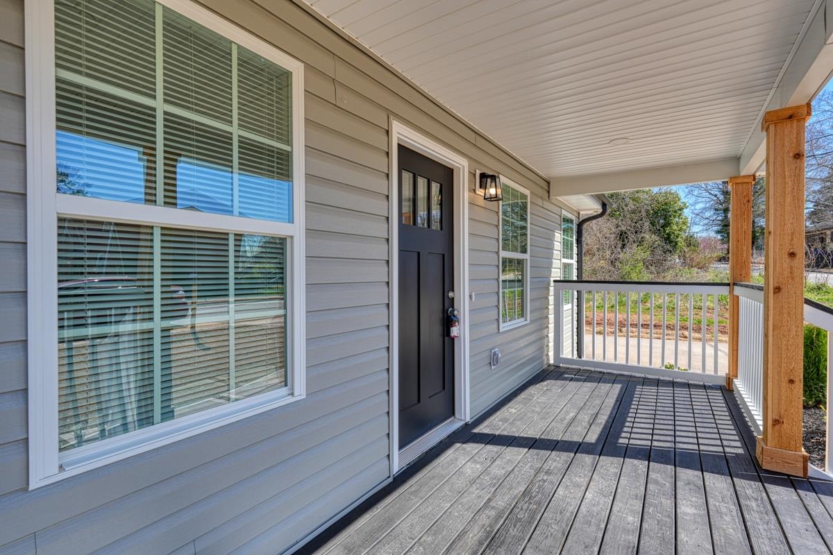 218 Nichol Street, Greenville, South Carolina image 2