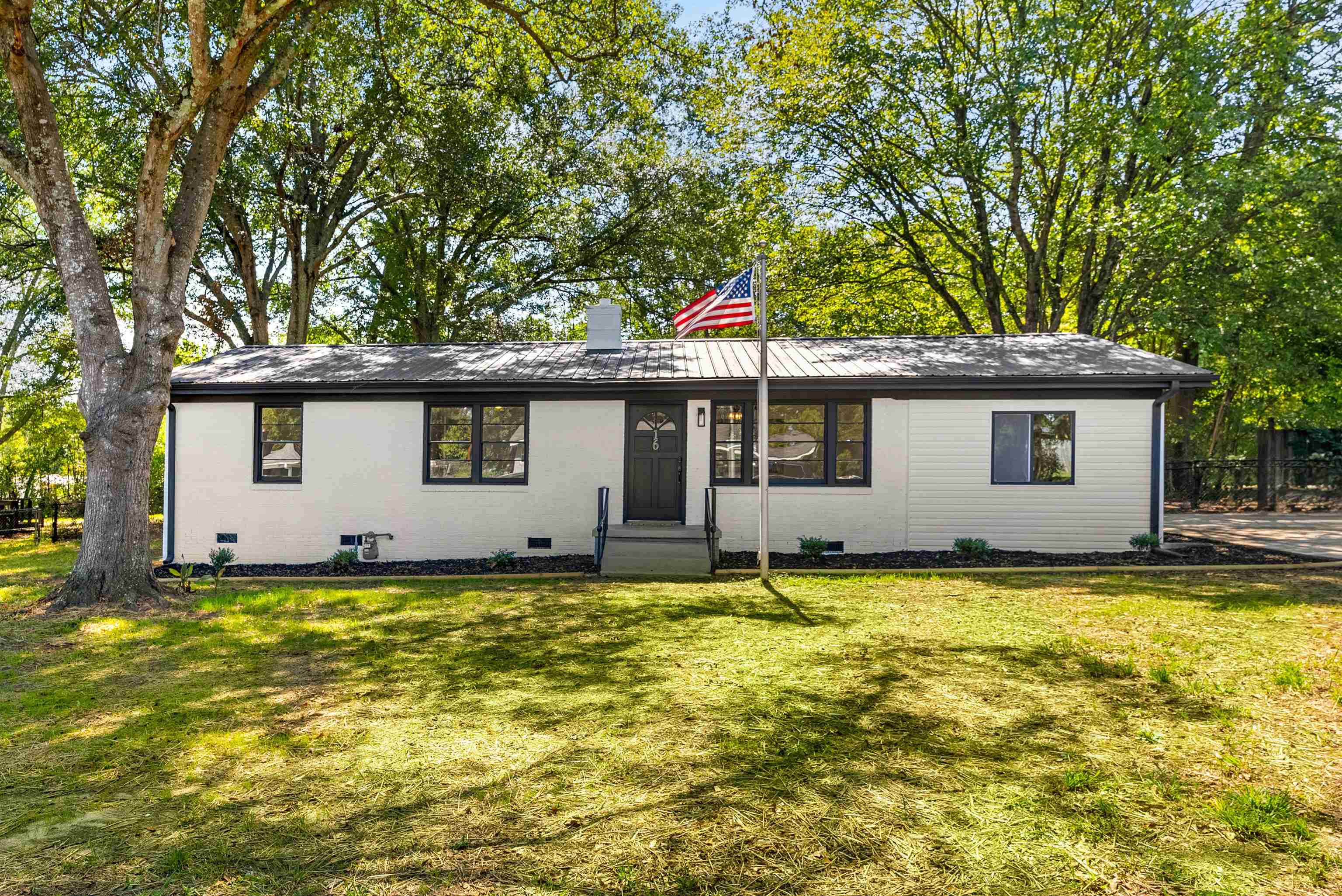 16 Berea Lane, Greenville, South Carolina image 1