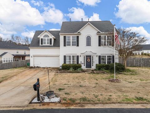Homes For Sale - 811 Yates Court<br/> Boiling Springs, SC 29316