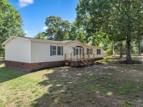 Mobile Home For Sale - 139 Blue Ridge Road<br/> Campobello, SC 29322