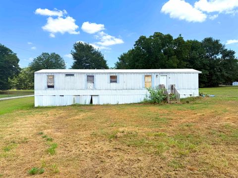 Homes For Sale - 411 Blackwood Store Road<br/> Moore, SC 29369