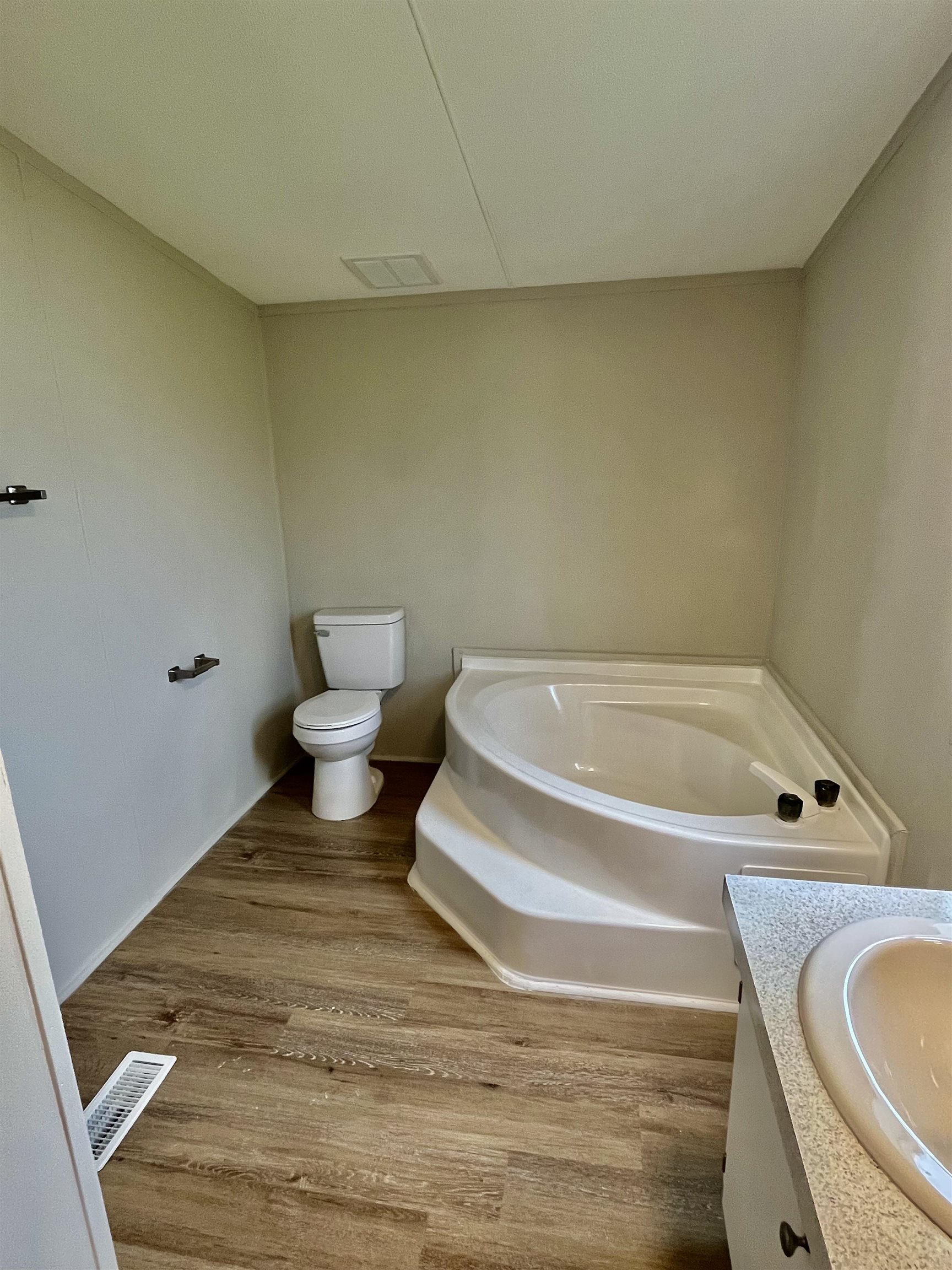 522 Ellis Ferry Road, Gaffney, South Carolina image 10