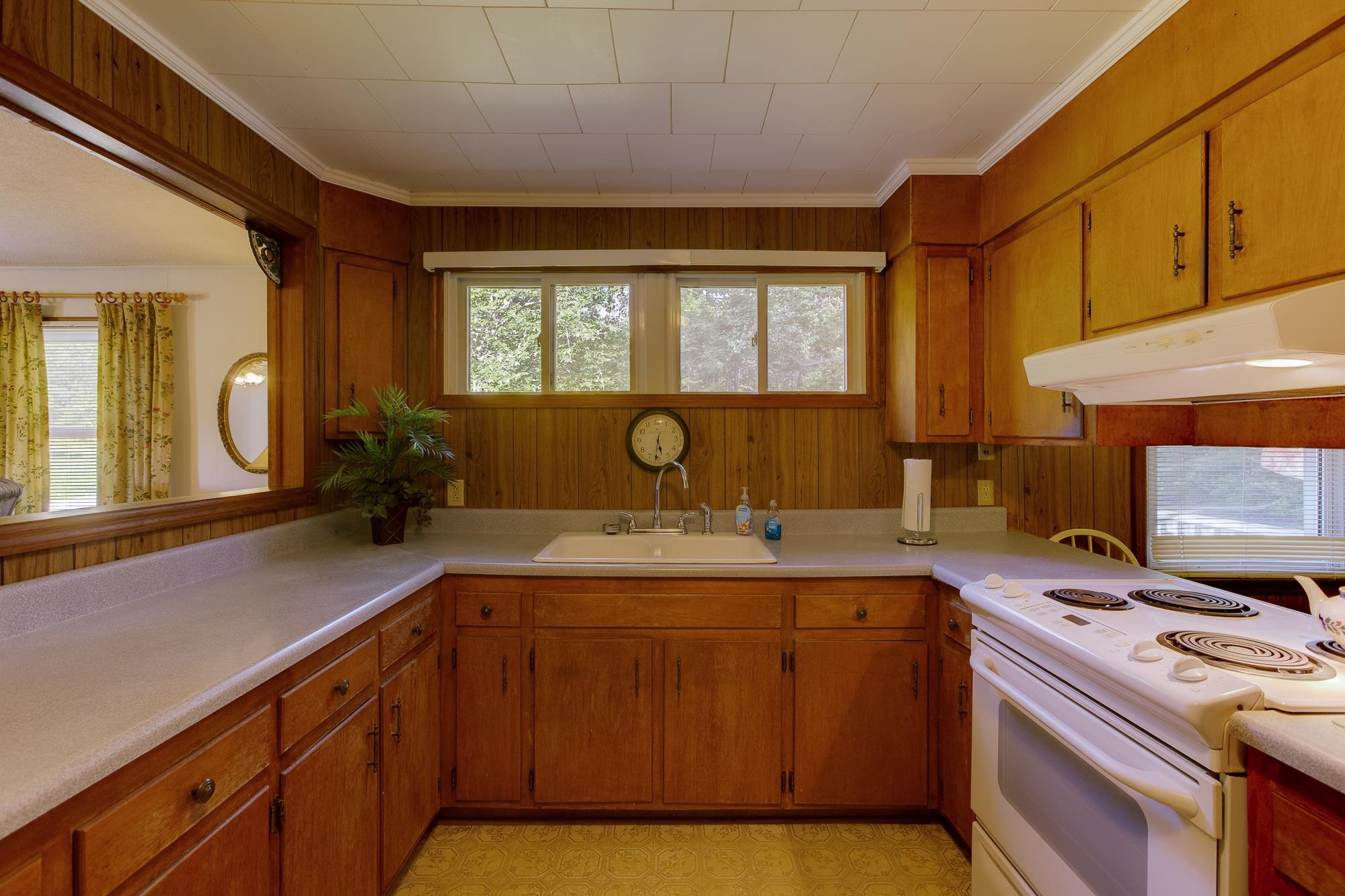 312 Ninety Nine Island Rd, Blacksburg, South Carolina image 4