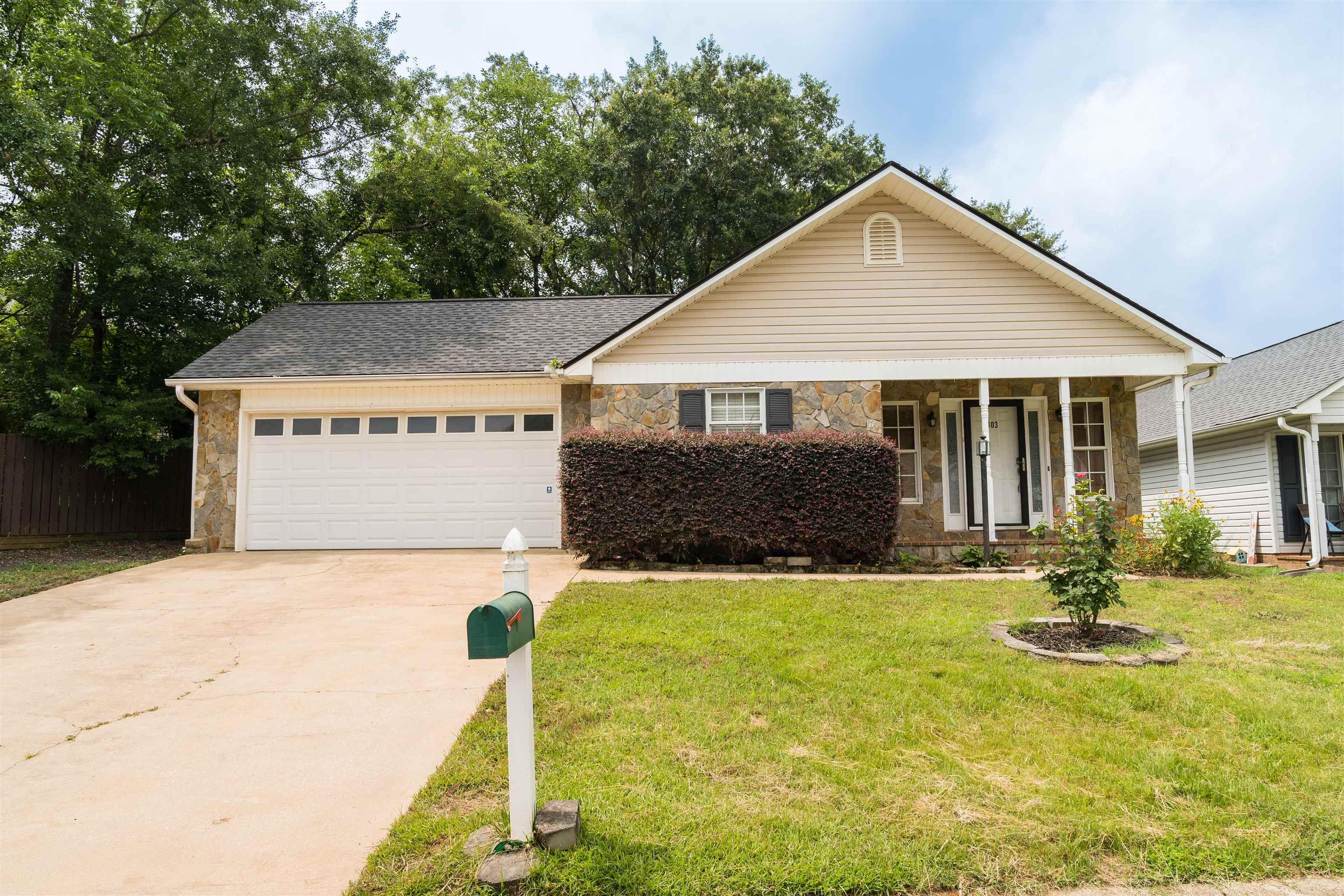 403 Brianna Drive, Boiling Springs, South Carolina image 1