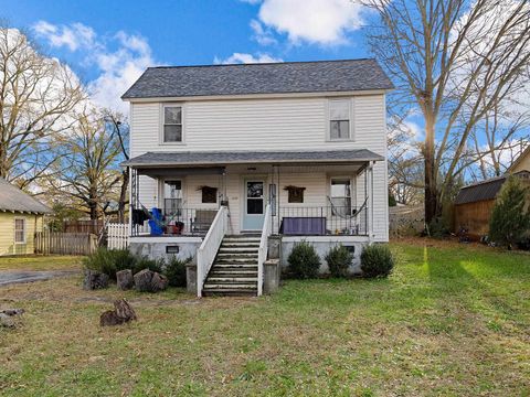 A home in Woodruff