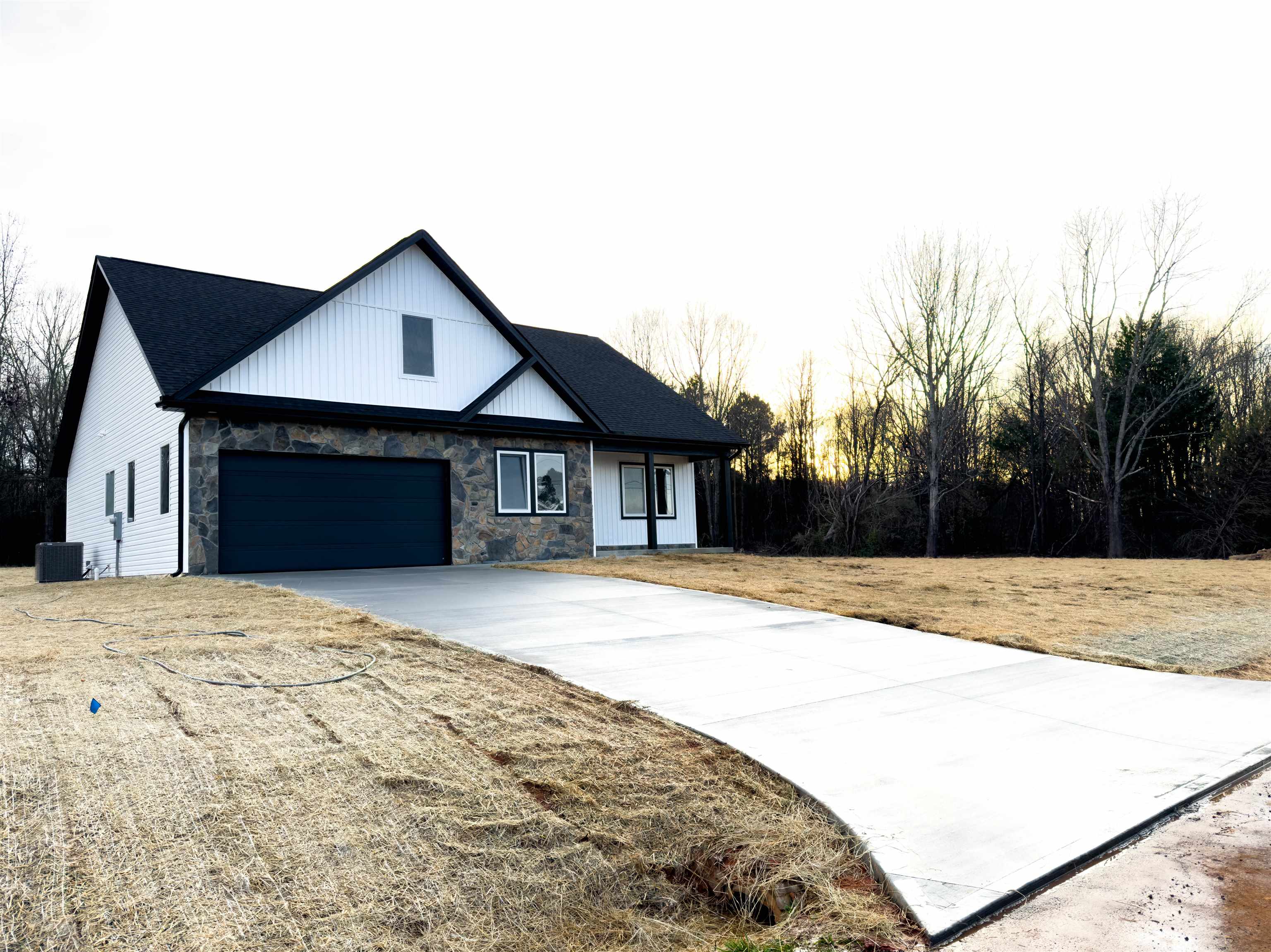 233 Burton Dr, Chesnee, South Carolina image 2