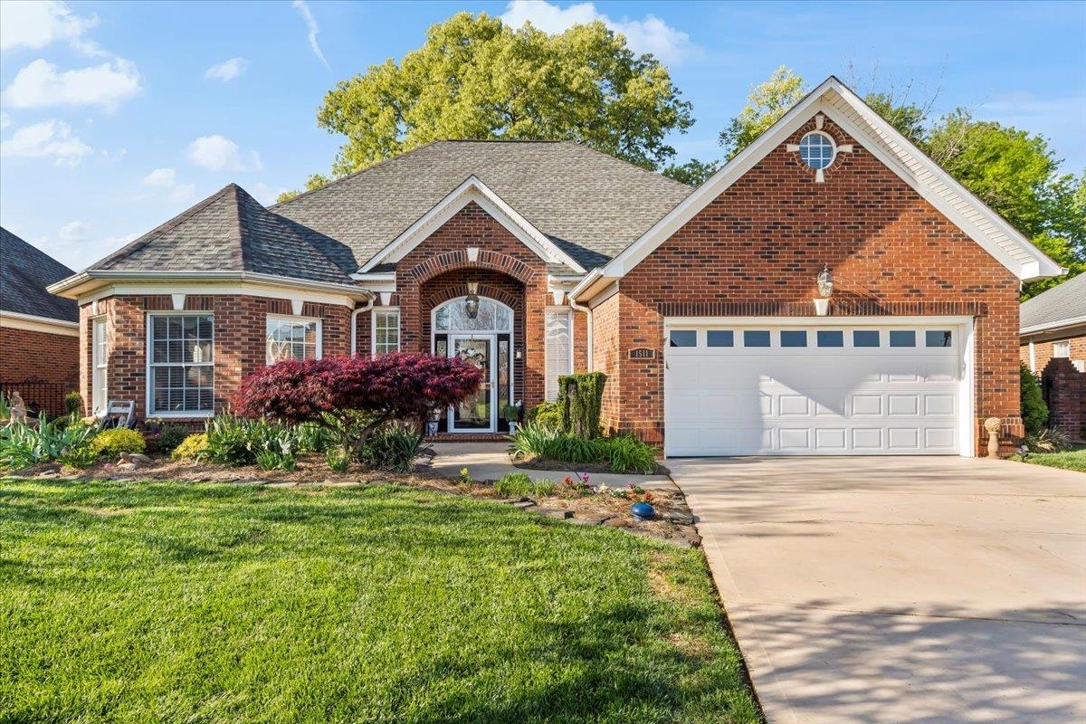 1511 Elkhart Circle, Gastonia, North Carolina image 1