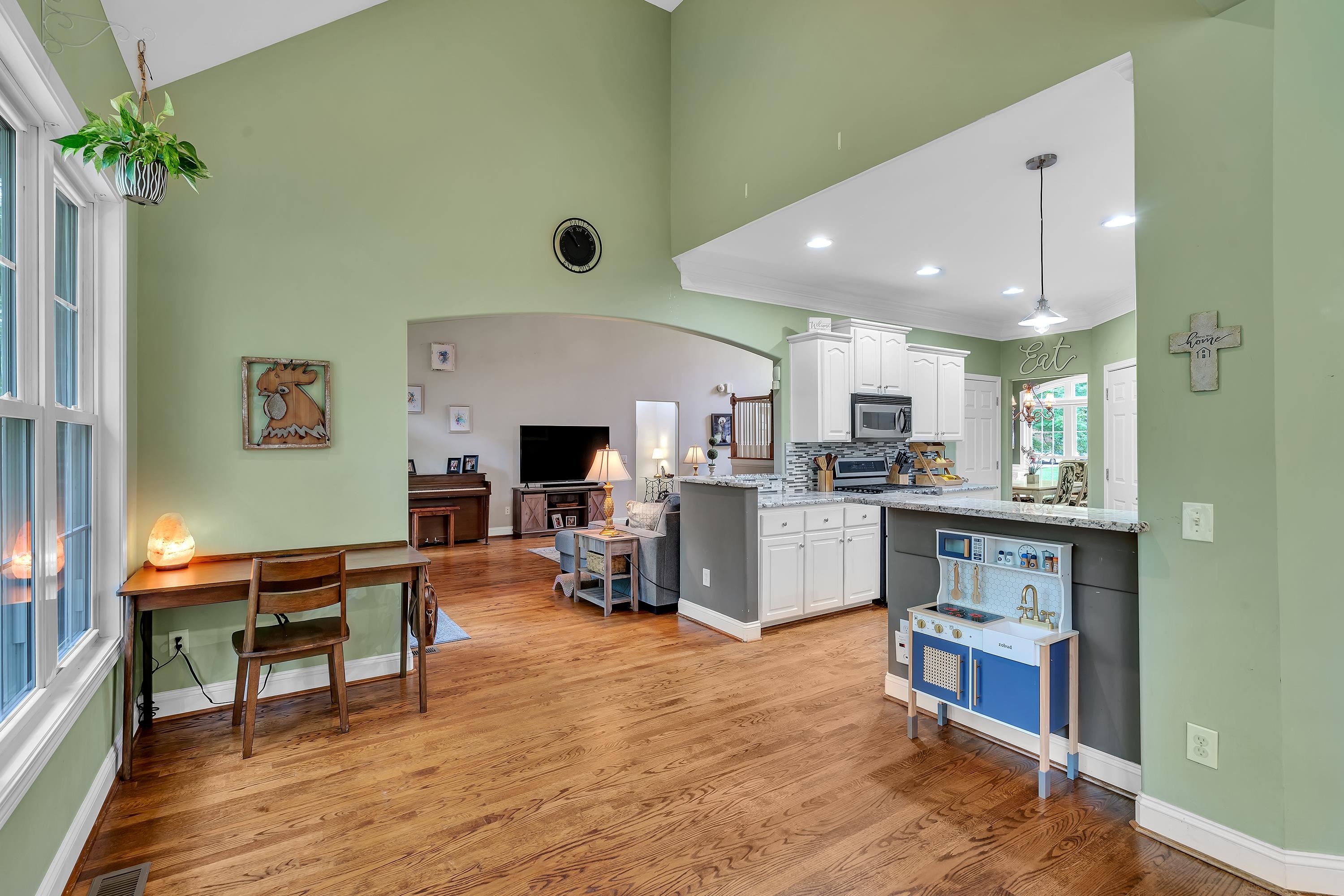 2030 Fasana Road, New York, South Carolina image 13