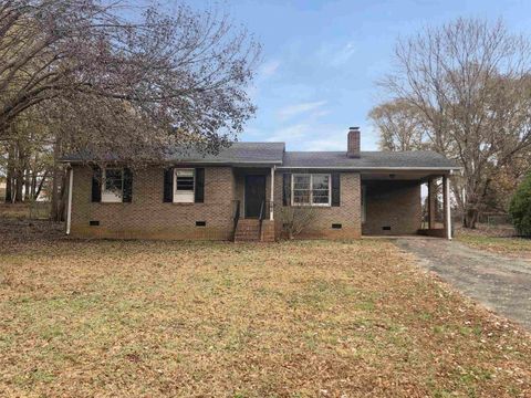 A home in Cowpens