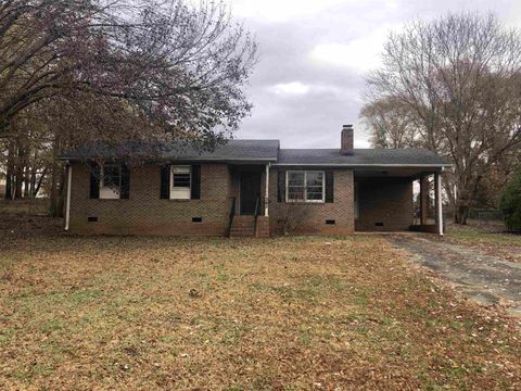 A home in Cowpens