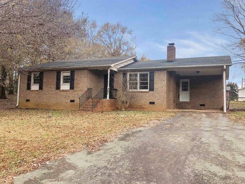 A home in Cowpens