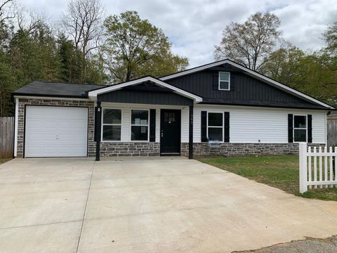 Homes For Sale - 305 S Lee Street<br/> Chesnee, SC 29323