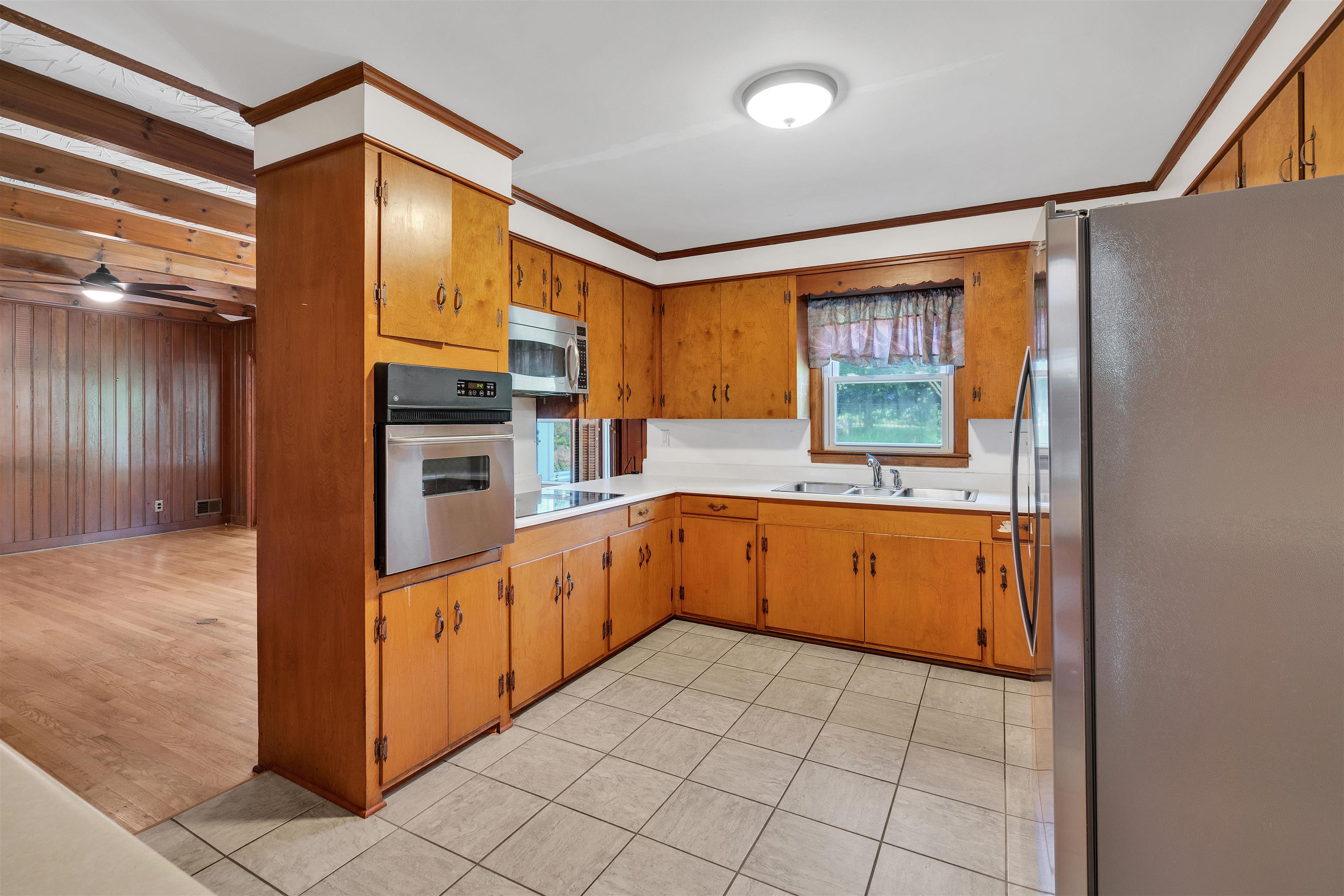 212 Beechwood Drive, Spartanburg, New York image 6