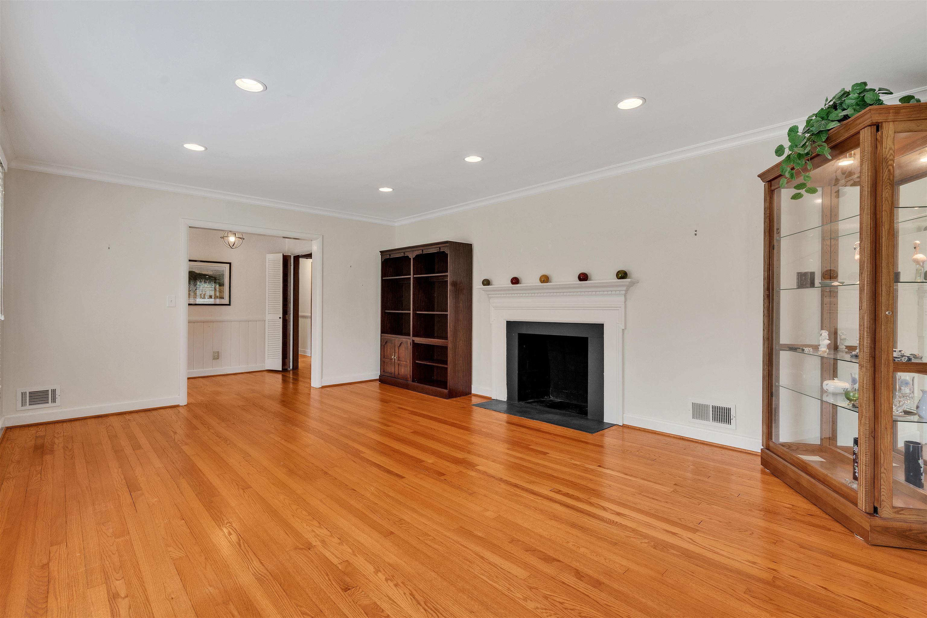 212 Beechwood Drive, Spartanburg, New York image 3