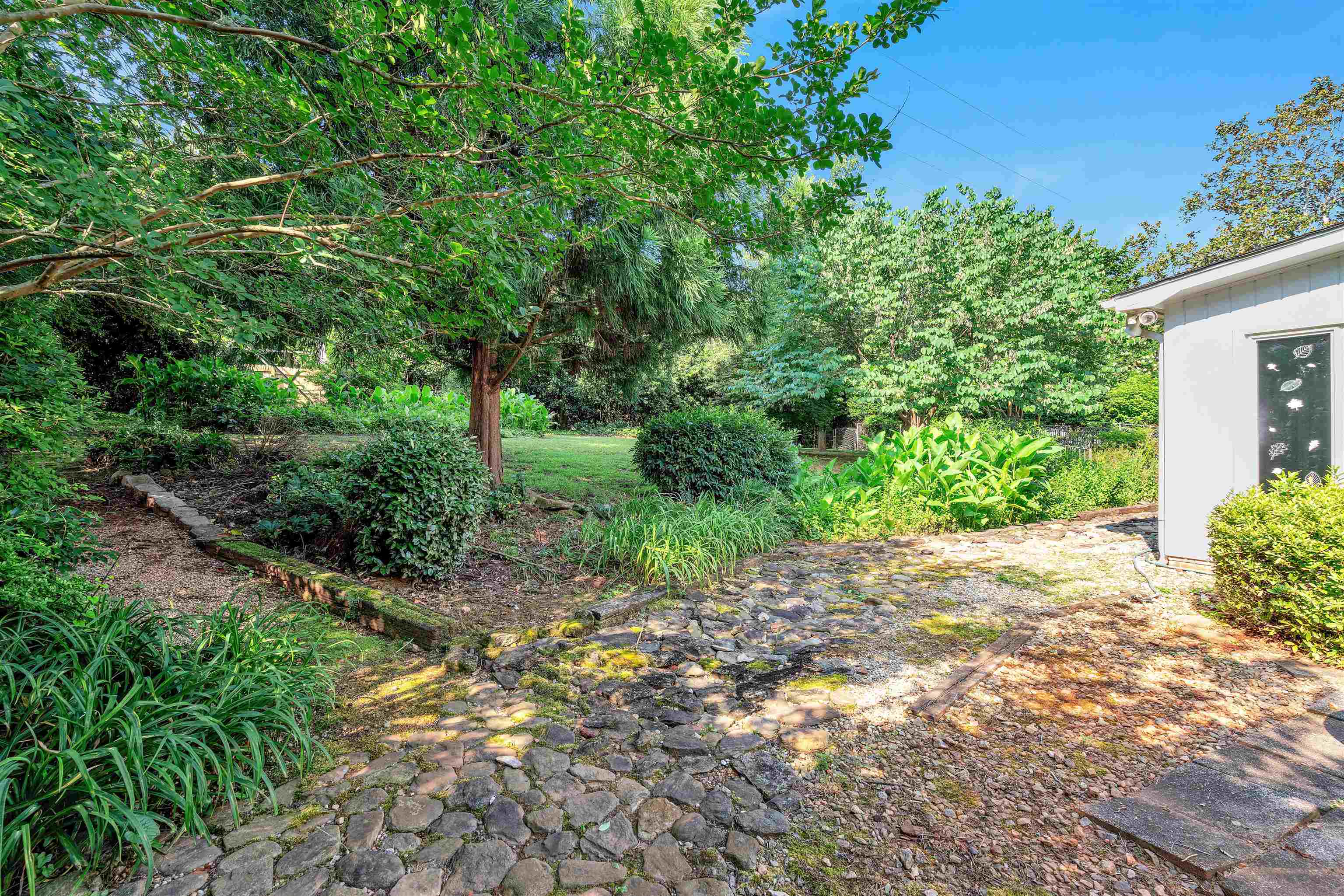 212 Beechwood Drive, Spartanburg, New York image 23
