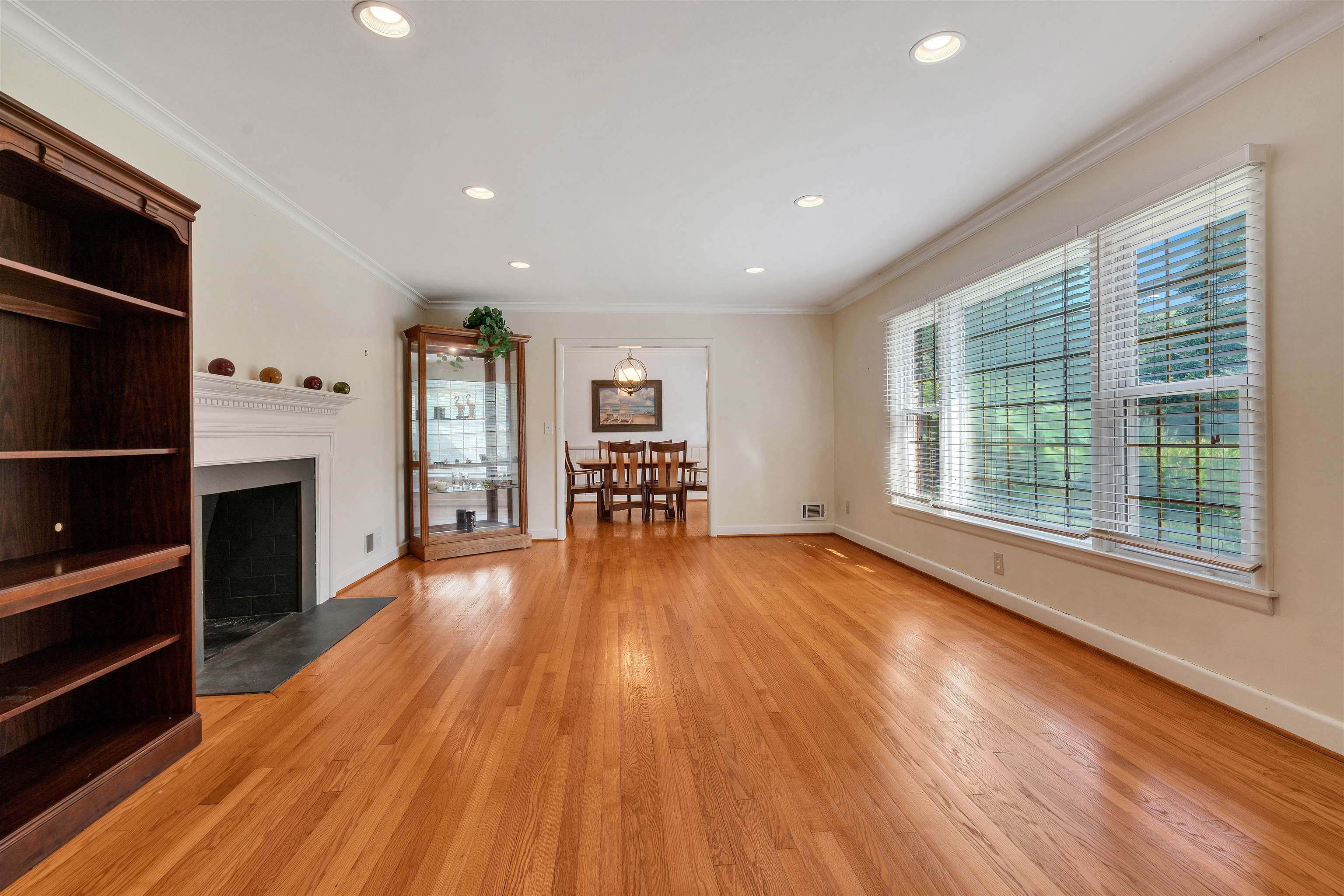 212 Beechwood Drive, Spartanburg, New York image 2