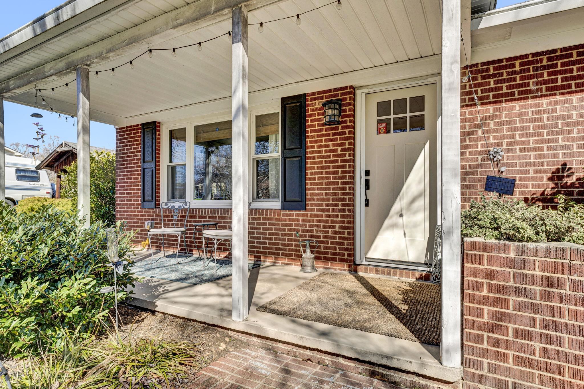 113 S Poplar Avenue, Landrum, South Carolina image 3