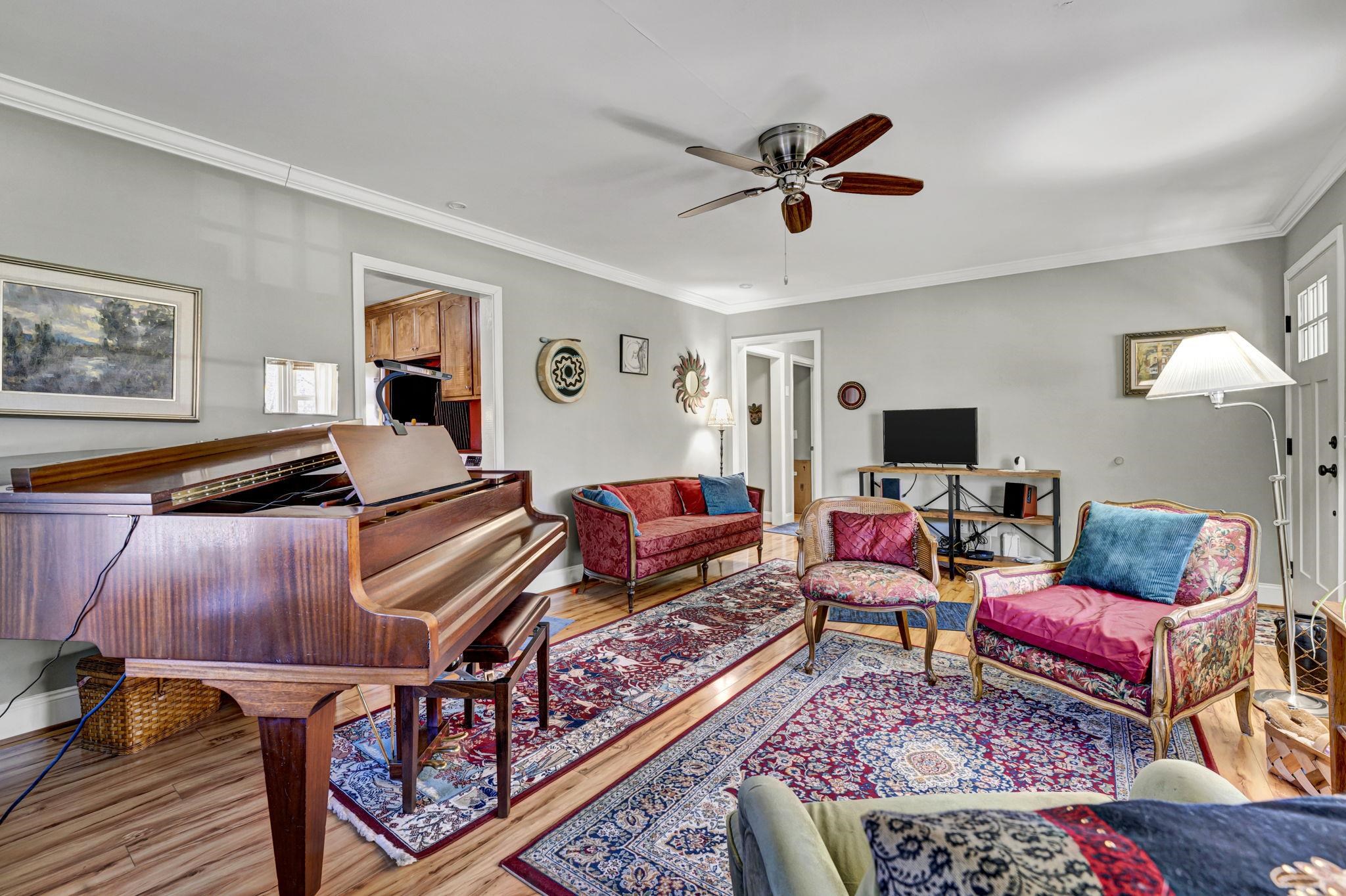113 S Poplar Avenue, Landrum, South Carolina image 8