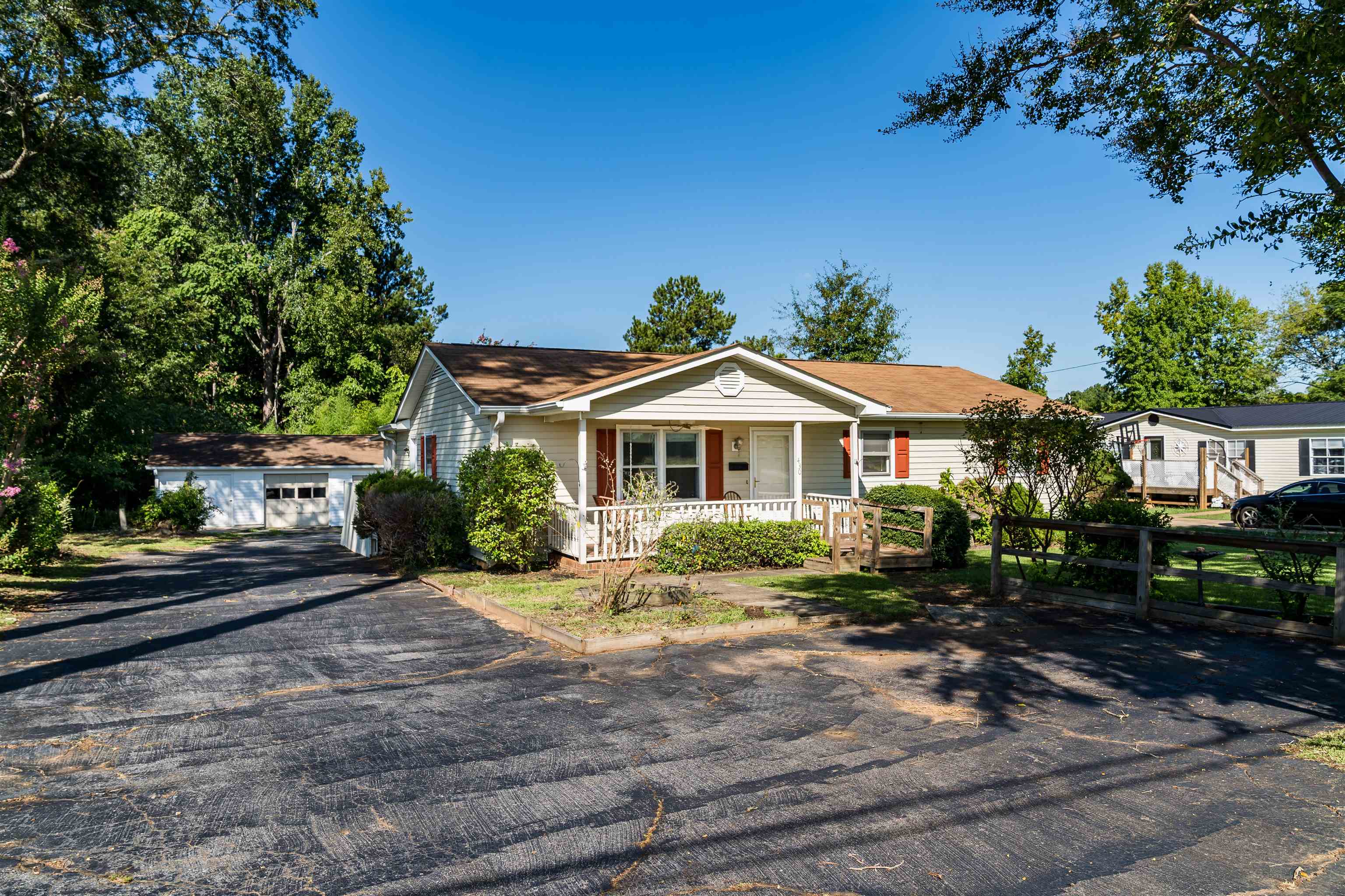 430 Mcabee Road, Roebuck, South Carolina image 1