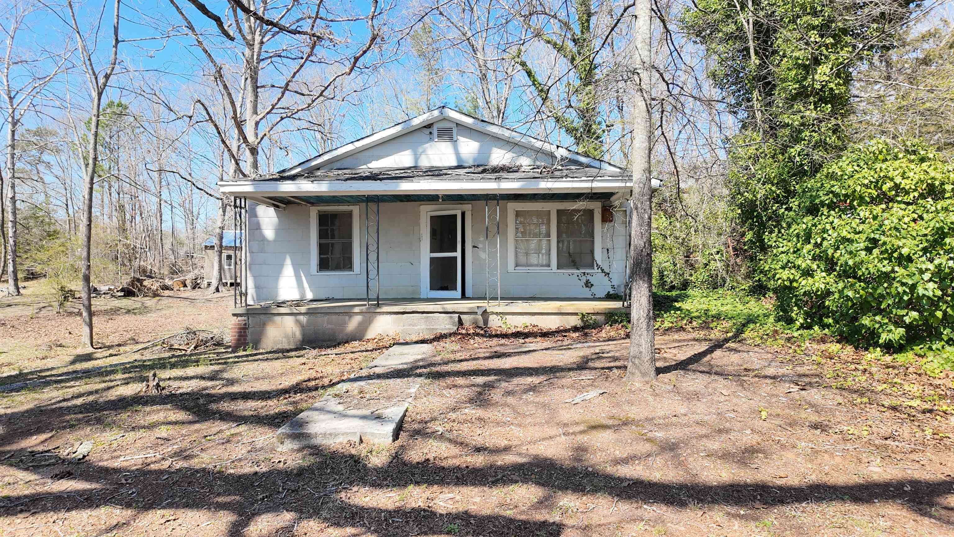 156 W Bluford Street, Clinton, South Carolina image 2