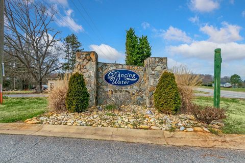 A home in Chesnee