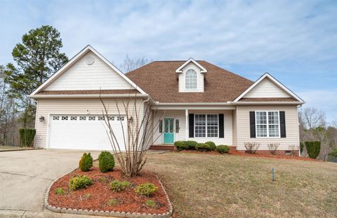 Homes For Sale - 715 Tudor Lane<br/> Boiling Springs, SC 29316