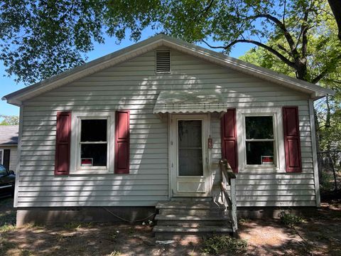 Homes For Sale - 104 Gertrude Street<br/> Cherokee County, Gaffney, SC 29340