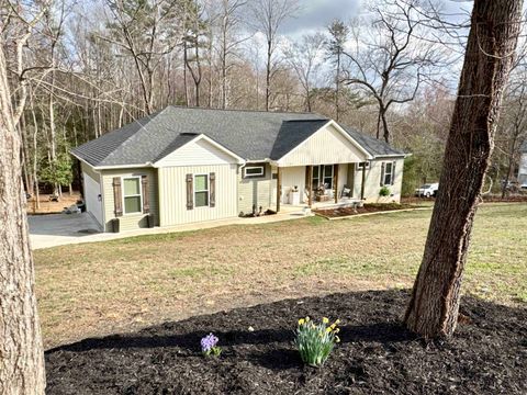 Homes For Sale - 121 Mill Pond Road<br/> Easley, SC 29642