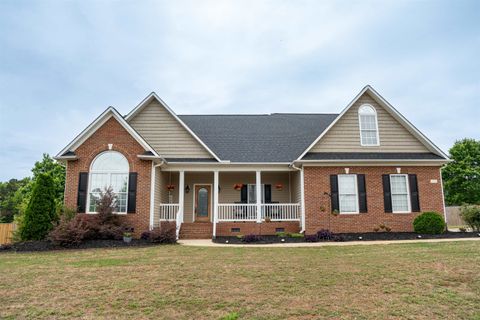 Homes For Sale - 1048 Corie Crest Drive<br/> Boiling Springs, SC 29316
