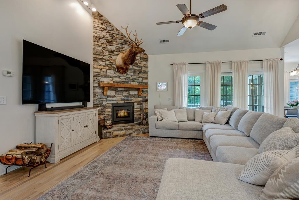 355 Night Lark Lane, Campobello, South Carolina image 9