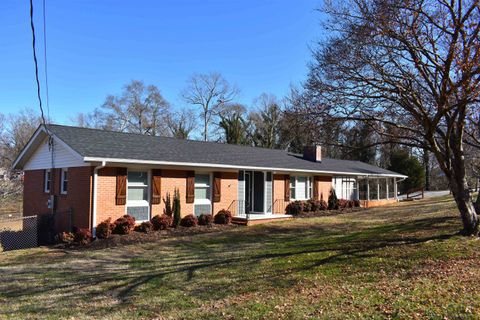 A home in Cowpens