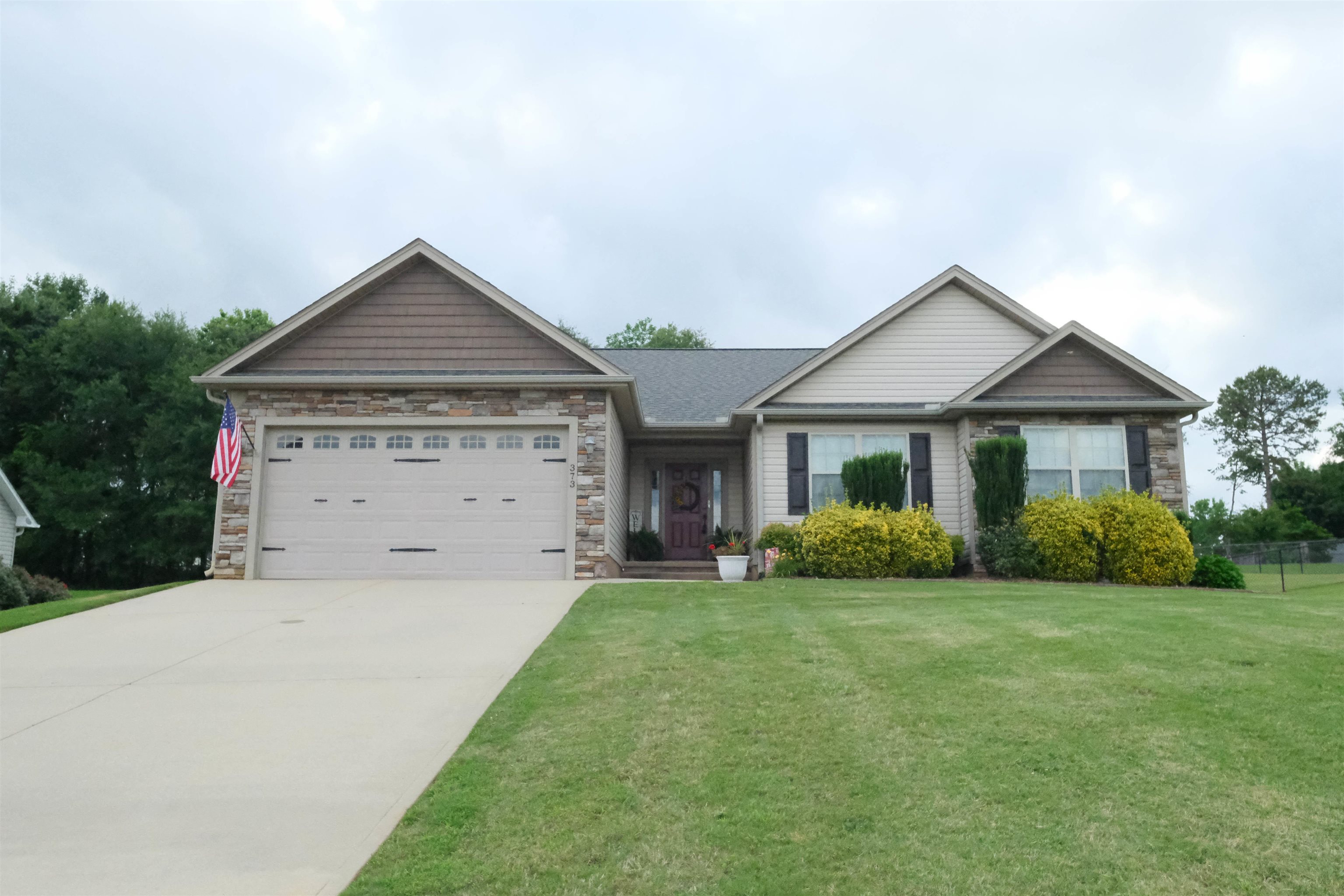 373 Saddlers Run, Chesnee, South Carolina image 2