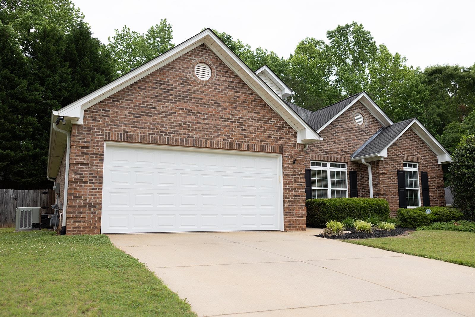 413 N Sweetwater Hills Drive, Moore, South Carolina image 3