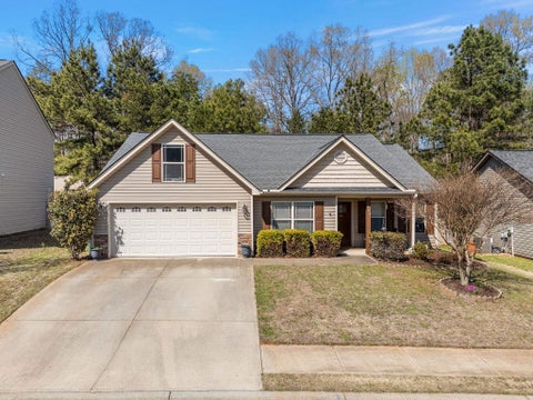 Homes For Sale - 584 Cromwell Drive<br/> Spartanburg, SC 29301
