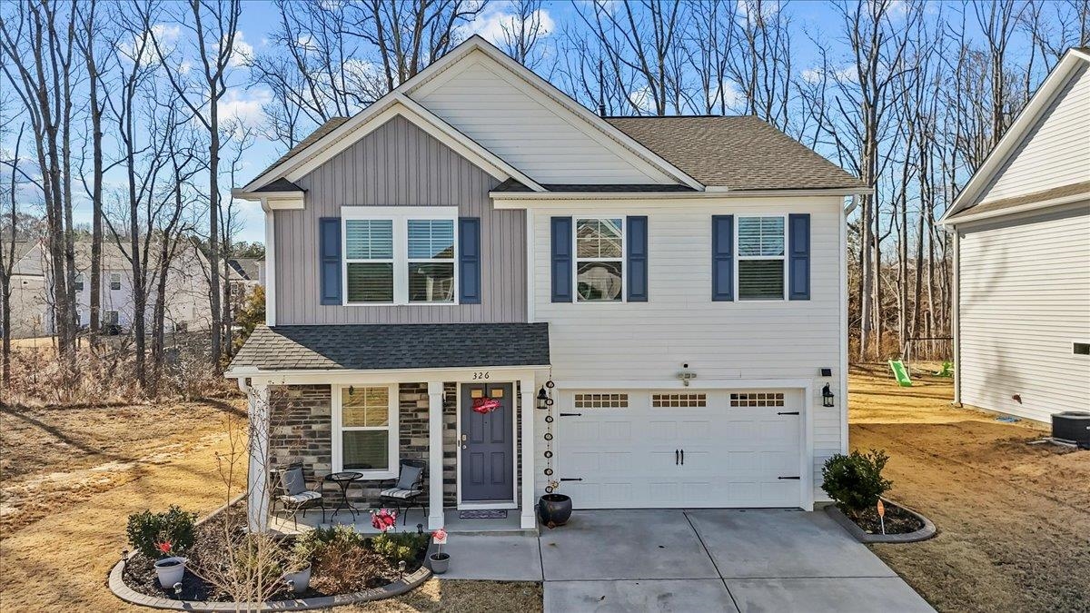 326 Chinchilla Drive, Fountain Inn, South Carolina image 1