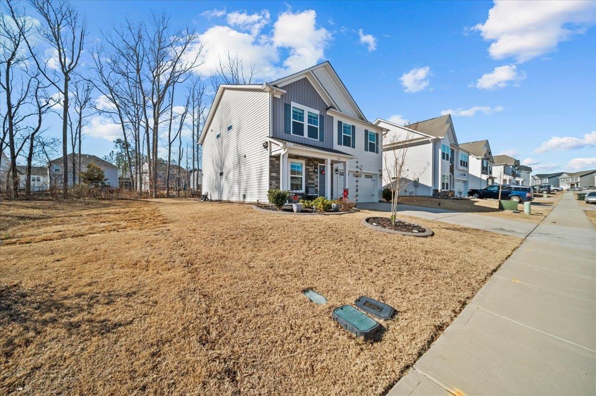 326 Chinchilla Drive, Fountain Inn, South Carolina image 2