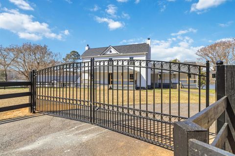 Homes For Sale - 410 Berry Shoals Road<br/> duncan, SC 29334