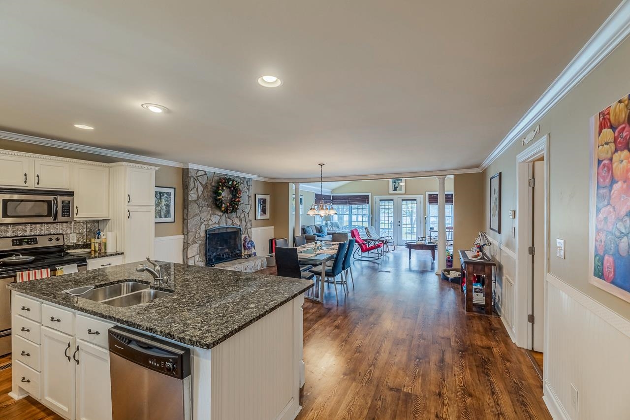 423 Coggins Shore Road, Inman, South Carolina image 4